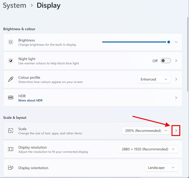 Click the right arrow next to the Scale drop-down menu